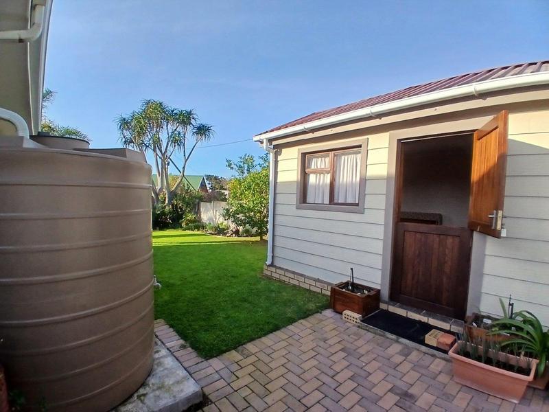 4 Bedroom Property for Sale in Fraaiuitsig Western Cape
